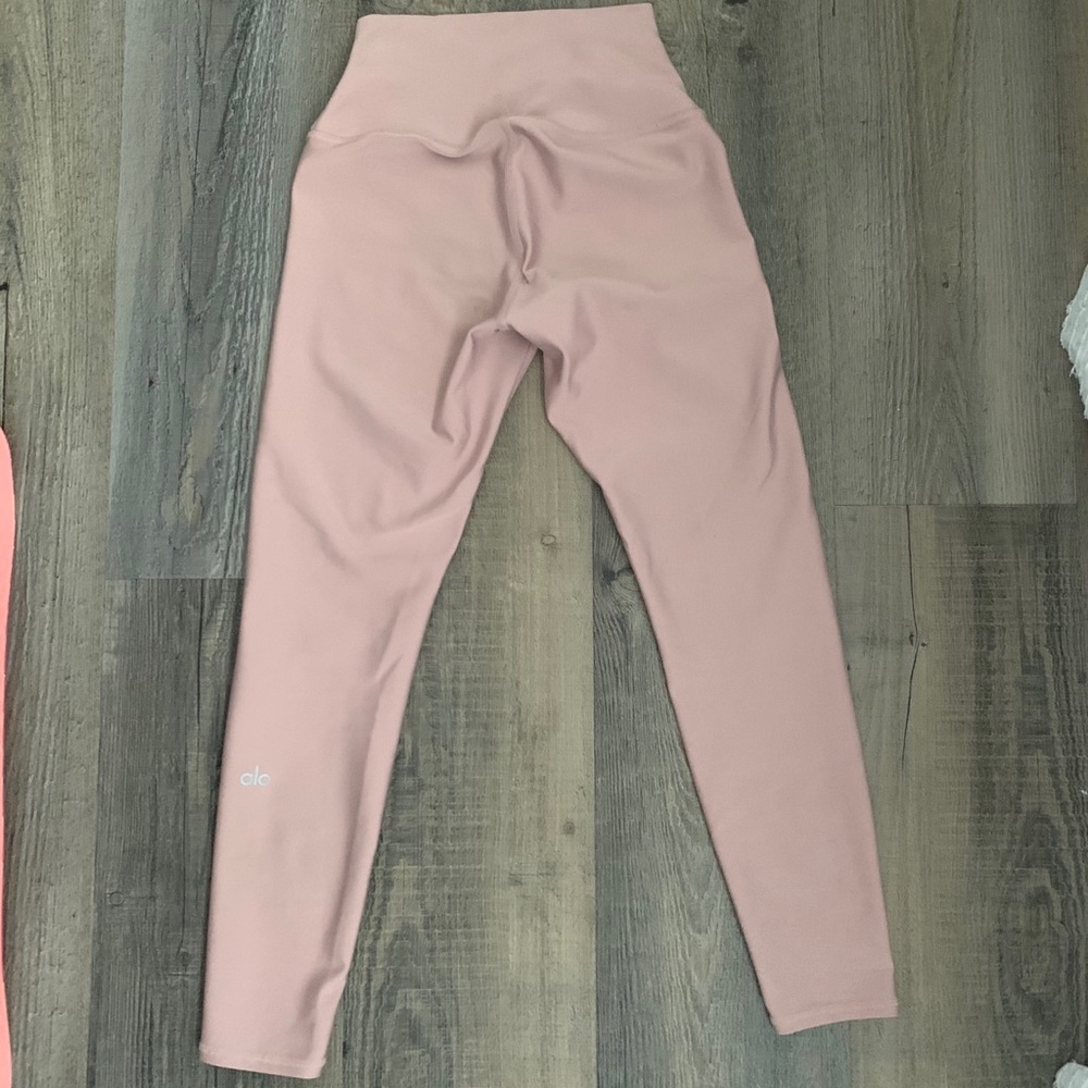 ALO leggings